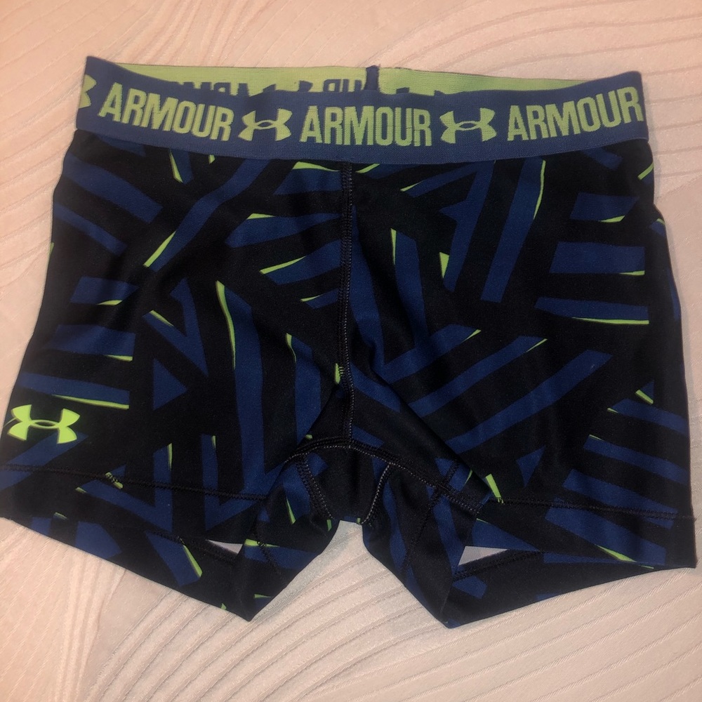Under armor spandex shorts